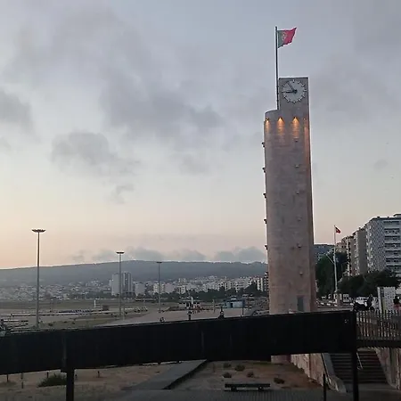 Magnifique Atlantic Terrace Maison * פיגואיירה דה פוז